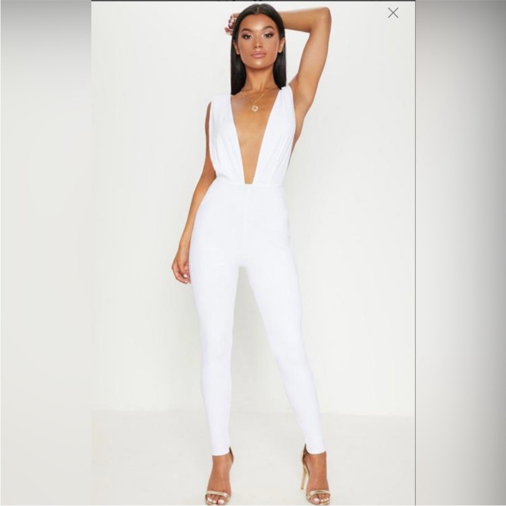 PrettyLittleThing White Plunge V-Neck Jumpsuit